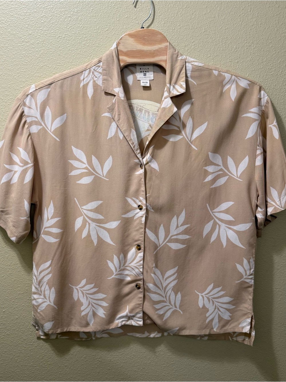Women’s Large Billabong Old Skool Beachside Beige Tan Floral Hawaiian Shirt
